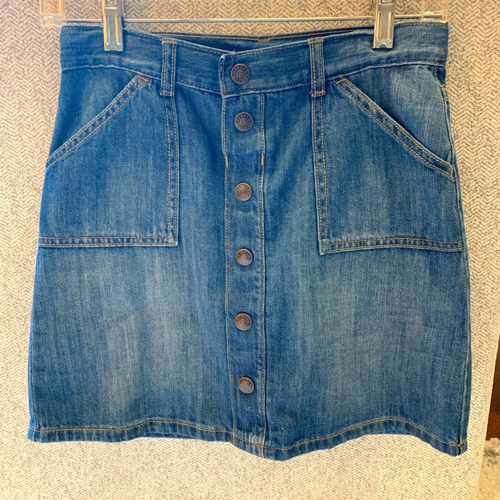 Crazy 8 girls jean denim skirt. Adjustable waist.